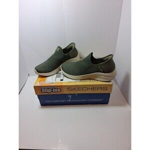 skechers slip on womens 7 Martha Stewart New In Box